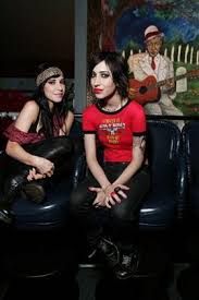 2mn 59s overall bit rate mode : The Veronicas Revenge Is Sweeter Tour The Veronicas At Enmore Theatre Newtown Sydney Nsw On 16 Feb 09