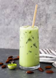 Light Creamy And Refreshing Iced Matcha Latte Made At Home In The Blender In Under A Minute Th Iced Matcha Green Tea Iced Matcha Iced Matcha Green Tea Latte