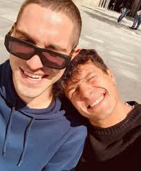 '(sorry baby i had to post this @lindsaylohan)' she captioned the snap. Tommaso Zorzi Eta Altezza Peso Fidanzato Famiglia Lavoro Tuttivip