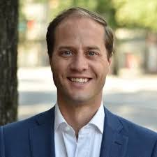 Olivia Gans's Instagram, Twitter & Facebook