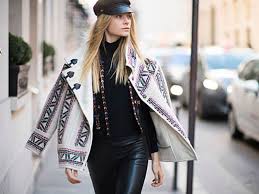 هل مللت من ملابسك إليك 5 أفكار جديدة لإضفاء لمسة أنيقة على إطلالتك