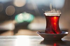 In english, red tea normally refers to rooibos tea. Cay Sekerli Mi Icilir Sekersiz Mi Tartismasina Dadaslar Kitlama Dedi Magazin Haberleri Ntv