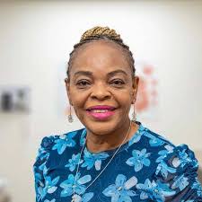 Stephanie Warfield's Instagram, Twitter & Facebook