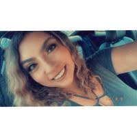 Vicky Lujan's Instagram, Twitter & Facebook