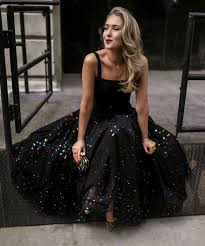Black And Gold Outfits For Ladies Birthday Style Any Opportunity To Channel Sprinkles In An Outfit Amiright Black Metallic Polka Dot Tulle Gown Black Gold Fashion Classic Dress Style