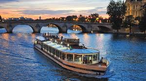 Paris En Scene Le Diner Croisiere Sur La Seine A Paris A Prix Imbattable