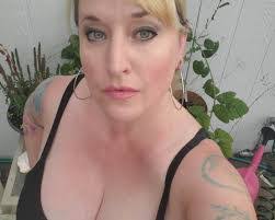 Rose Clifton's Instagram, Twitter & Facebook