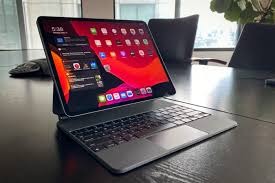Battle Royale With Cheese The 12 9 Inch Ipad Pro Vs The 11 Inch Ipad Pro Ipad Pro New Ipad Ipad