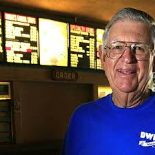 Dwight's and Jack's beach concessions celebrate 75, 50 years