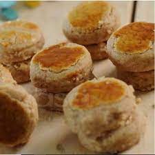 Resepi biskut kacang hijau yang sedap dan senang. Resepi My Biskut Mazola Bahan Bahan 185gm Tepung Gandum Diayak 60gm Tepung Gandum Diayak 140gm Gula Halus 125gm Kacang Tumbuk 1 Sudu Teh Esen Vanilla Minyak Mazola Secukupnya Bahan Hiasan Kacang