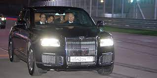 Российский проект кортежстраховаться у меня: Putin Proehal Na Sedane Aurus Po Gonochnoj Trasse V Sochi Autonews