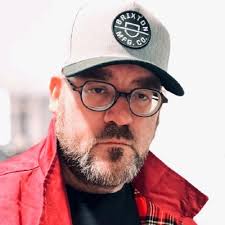 👉 Kennst du das auch? Der Moment in Verhandlungen, wenn die Frage kommt:  „𝗞𝗼̈𝗻𝗻𝗲𝗻 𝘄𝗶𝗿 𝗮𝗺 𝗣𝗿𝗲𝗶𝘀 𝗻𝗼𝗰𝗵 𝘄𝗮𝘀 𝗺𝗮𝗰𝗵𝗲𝗻?“ 🤔  Anstatt sofort in die Defensive zu gehen und Rabatte…