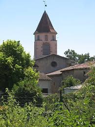 Eglise Saint Barthelemy A Brenat Puy De Dome L Eglise Est Un Sanctuaire Du 13e Siecle A Nef Unique Et Choeur Carre Autou Saint Barthelemy Eglise Puy De Dome