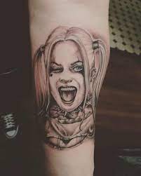 Harley quinn tattoo placement since red and black or pink and blue are distinctive colors of harley's character, they are widely used in tattooing. Harley Quinn Tattoo Famous Tattoo Lifestyle Store Facebook