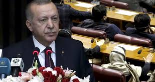 En son pakistan haberlerini okuyup paylaşın aradığınız haberi bulamadınız mı? Son Dakika Pakistan Da Bir Konusma Gerceklestiren Erdogan In Sozleri Masaya Vurularak Kesildi Haberler Politika