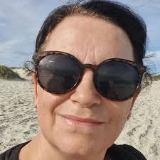 Best place to get fitted for snorkelling gear for an absolute beginner .