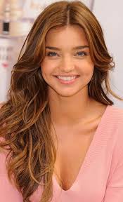 Emely Luna (lunaemely80)