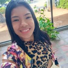 Yo registrando mi entrada en el jale: