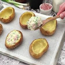 Gratin Surprise La Patate Etonne Gratin Potatoes Recipe Cheesy Instafood Delicious Recettes De Cuisine Pommes De Terre Farcis Au Four Recette