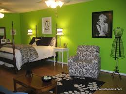 Discover bedroom ideas and design inspiration from a variety of modern bedrooms, including color, decor and theme options. Modern Vintage Girls Bedroom Modern Vintage Girls Bedroom Flickr