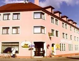 Neunkirchen (saar) ist eine saarländische kreisstadt an der blies; Hotel Restaurant Osterbauer Prices Reviews Neunkirchen Austria Tripadvisor