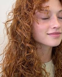 Beau refresh 🧡🧡 . . Couleur par moi Coupe @sarahjanekkruse