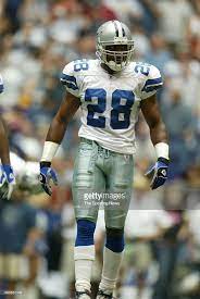 Darren Woodson Of The Dallas Cowboys Walking On The Field During A Dallas Cowboys Cowboys Players Cowboys