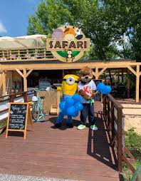 It is situated in the southern part of lublin voivodeship, about 90 km (56 mi) from lublin, 247 km (153 mi) from warsaw. Restauracja Safari Zoo Zamosc Restauracja W Zamosc