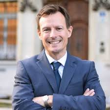 Il se réunit une fois par semaine et informe le public de des décisions. David Stulz Conseiller Pour Les Affaires Du Conseil Federal Departement Federal De L Economie Xing