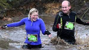 Ook presentatrice van rtv drenthe loes van der laan komt langs om in het dialect een weerbericht te presenteren. dat laatste is weer wel leuk. Caveman Challenge 2015 Youtube