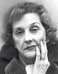 ⚫️ 101 lat temu, 20 grudnia 1924 roku, w Warszawie, urodziła się **Ewa  Zdzieszyńska**, aktorka teatralna i filmowa, reżyser i pedagog. Absolwentka  łódzkiej PWST. Przez ponad czterdzieści lat występowała na deskach teatrów