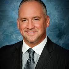 Robert Hartwick's Instagram, Twitter & Facebook