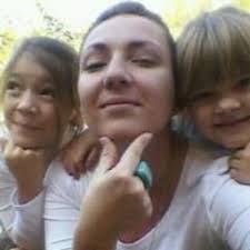 Sonya Petersen's Instagram, Twitter & Facebook