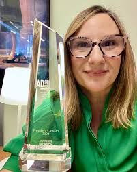 Lori Kaplan's Instagram, Twitter & Facebook