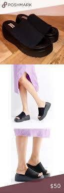 These nostalgic flatform inspired slide sandals will be the perfect throwback for your summer style! Nwt Uo X Steve Madden Slinky Platform Sandal Urban Outfitters Shoes Steve Madden Slinky Platform Sandals