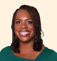 Dr. Daisy Reynolds, Psychology