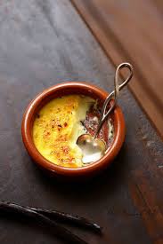 Creme Brulee A La Vanille Et 3 Astuces Pour La Reussir Un Dejeuner De Soleil Recette Creme Brulee Creme Brulee Facile Recette Creme