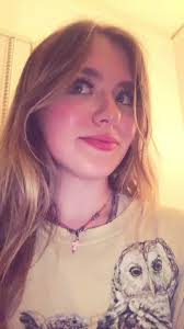 Elizabeth Feasel's Instagram, Twitter & Facebook