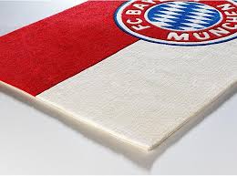 100 cm, du bist der fan von fc bayern münchen, zeig es jedem! Bayern Munchen Fan Teppich Flagge 80x150 Cm On Popscreen