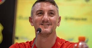 Marco Pazos y la salida de Ever Hugo Almeida: "Se trata de planificar" ::  Olé Ecuador