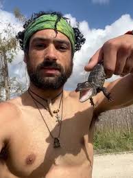 Never judge a baby gator by its size!