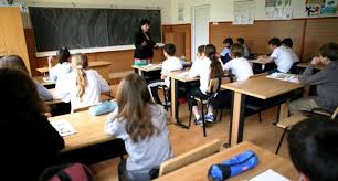 Calendarul actualizat pentru 2019 sărbători legale 2019. Copiii Merg Vineri La ÈcoalÄ Bugetarii La MuncÄ Guvernul Nu Va Da Zi LiberÄ Pe 25 Ianuarie ConstanÈa De Azi