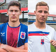 This transfer statistic shows the compact view of the most expensive signings by paraná in the 04/05 season. Parana Clube Lanca Camisas Em Homenagens Ao Penta Estadual E A Participacao Na Libertadores Parana Clube Ge