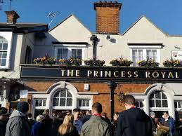 Brentford community stadium is the planned new home of london club brentford fc. Lieblingsspiel An Jeder Ecke Ein Pub Griffin Park Des Brentford Fc Kicker
