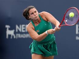 Navarro spoils Kalinina's upset bid to earn first Cincinnati main-draw win