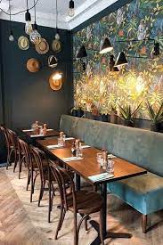 Une Veritable Invitation Au Voyage C Est Ce Que Vous Propose Le Restaurant Locolocarennes Cafe Restauranteinrichtungen Restaurant Interieur Produktdesign