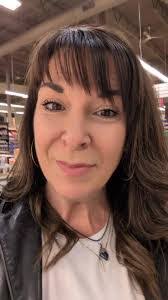 Echo Byington's Instagram, Twitter & Facebook