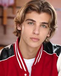 Giovanni Mazza Talks Gio's Parenting Predicament, The Reel-life Family  Member Who's His Real-life "Best Friend," And Upcoming "Killer Scenes" 👉  https://www.soapoperadigest.com/content/giovanni-mazza-says-gio-is-seeking-the-truth-on-general-hospital  ...