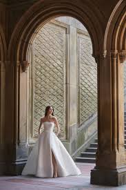 Bliss By Monique Lhuillier Spring 2020 Wedding Dress Collection Spring Wedding Dress Wedding Dresses Trumpet Wedding Dress Lace