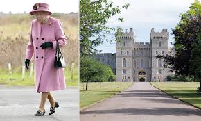 The queen's father, king george vi, was lady elizabeth's godfather. Uk Royal Family Is Offering Rs 18 5 Lakh For Housekeeping Job At Windsor Castle